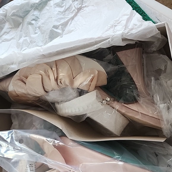 Betsey Johnson Original Jayde Nude Sandal. Size 8.5 - Picture 12 of 14